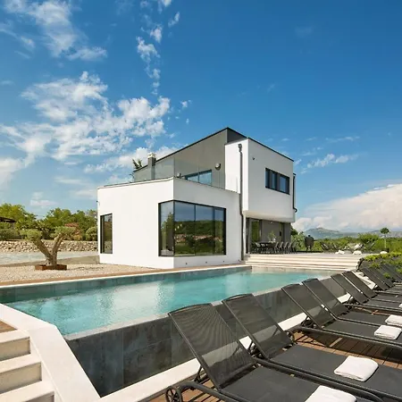 Beautiful Carbon Villa Labin (Istria)